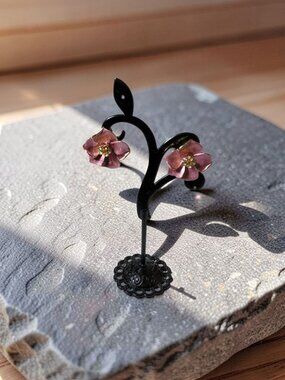 vintage gold tone and pink enamal hand painted in tiawan floral post earrings